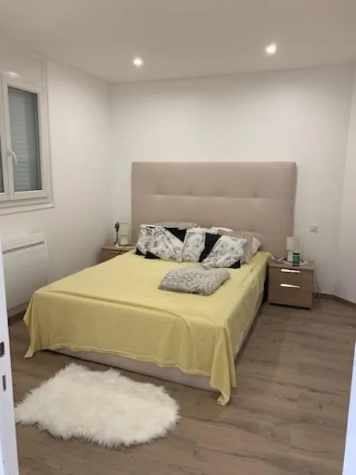 Holiday home Maison T2 Avec Clim 2Mn Gare Annecy Parking Privee Villa